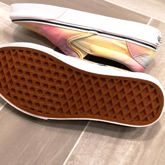 Tie dye Vans Shoes - Picture 4 of 5